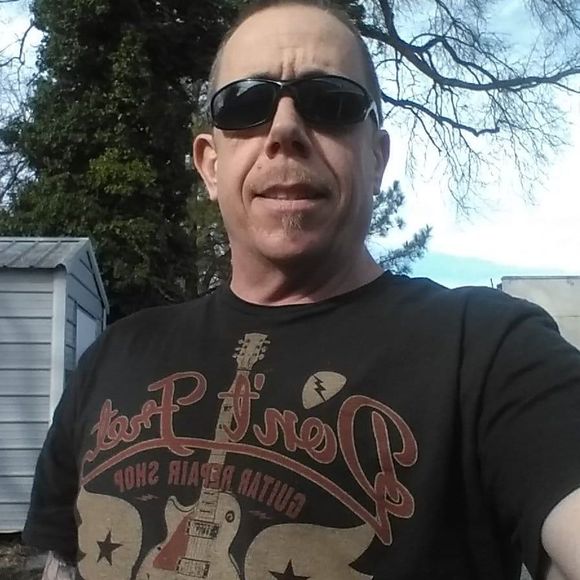 Meet your Posher, Kevin - Picture 1 of 1